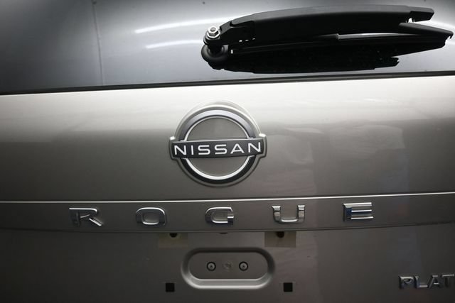 Used 2023 Nissan Rogue Platinum w/ Platinum Premium Package AWD/4WD image 15
