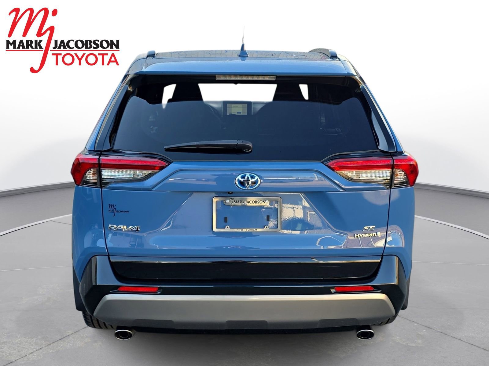 Used 2023 Toyota RAV4 SE image 12