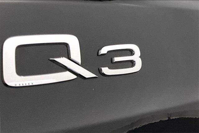 Certified 2025 Audi Q3 2.0T Premium w/ Convenience Package image 32
