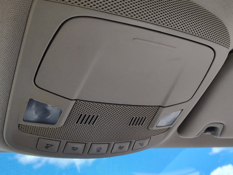 Used 2017 Ford Fusion SE FWD image 34