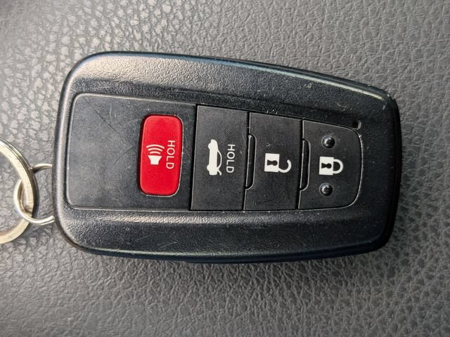 Used 2023 Toyota Camry SE w/ Convenience Package FWD image 26