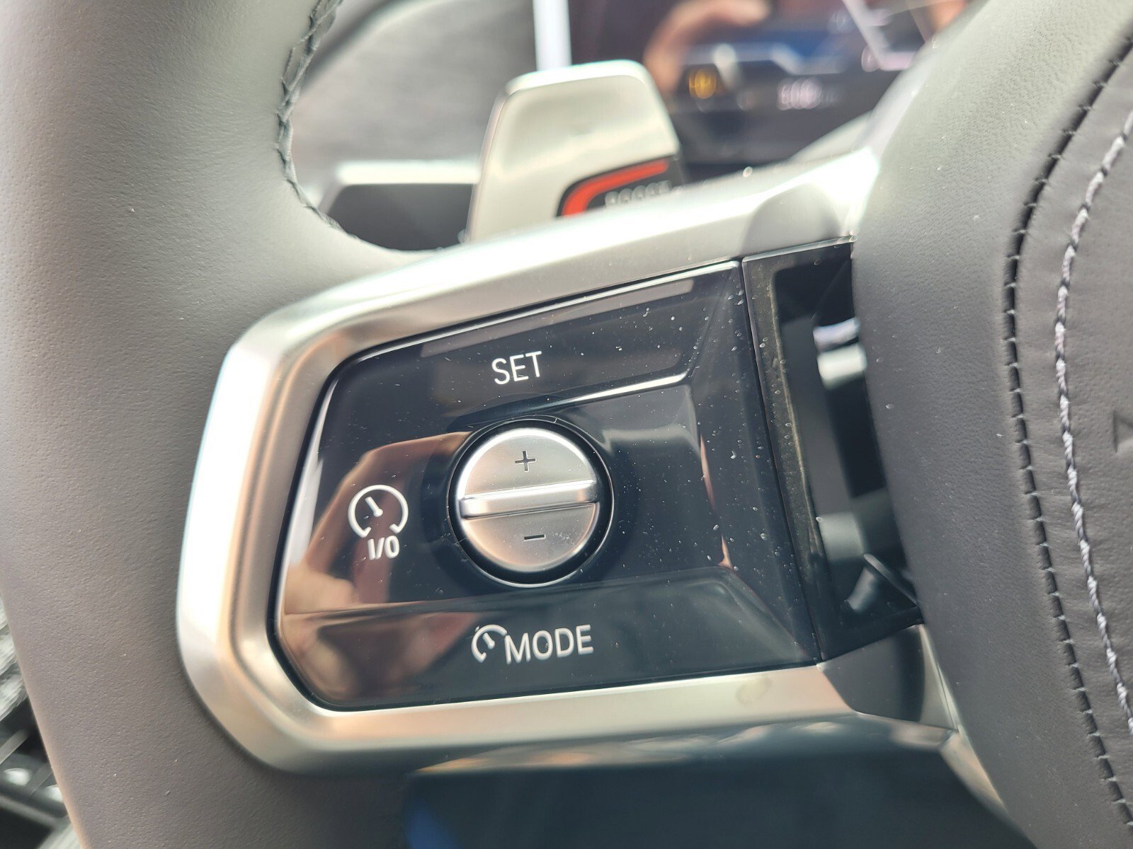 Used 2026 BMW 760i xDrive w/ Executive Package image 28