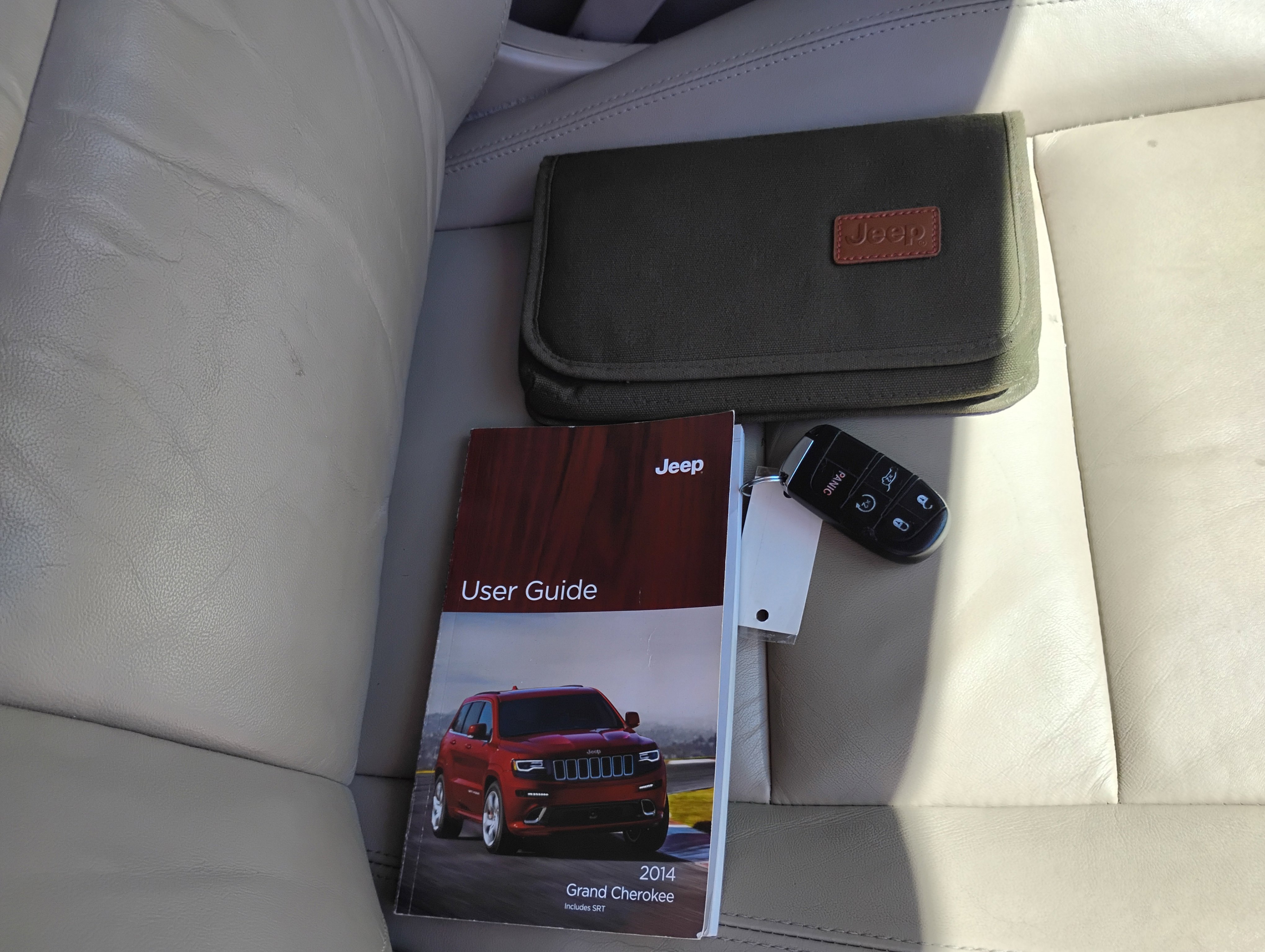 Used 2014 Jeep Grand Cherokee Limited AWD/4WD image 38