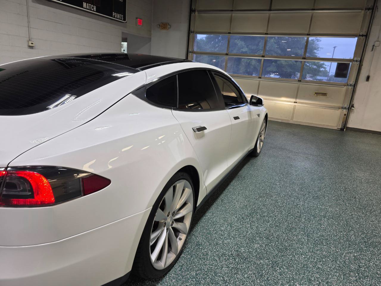 Used 2012 Tesla Model S Signature Performance RWD image 7