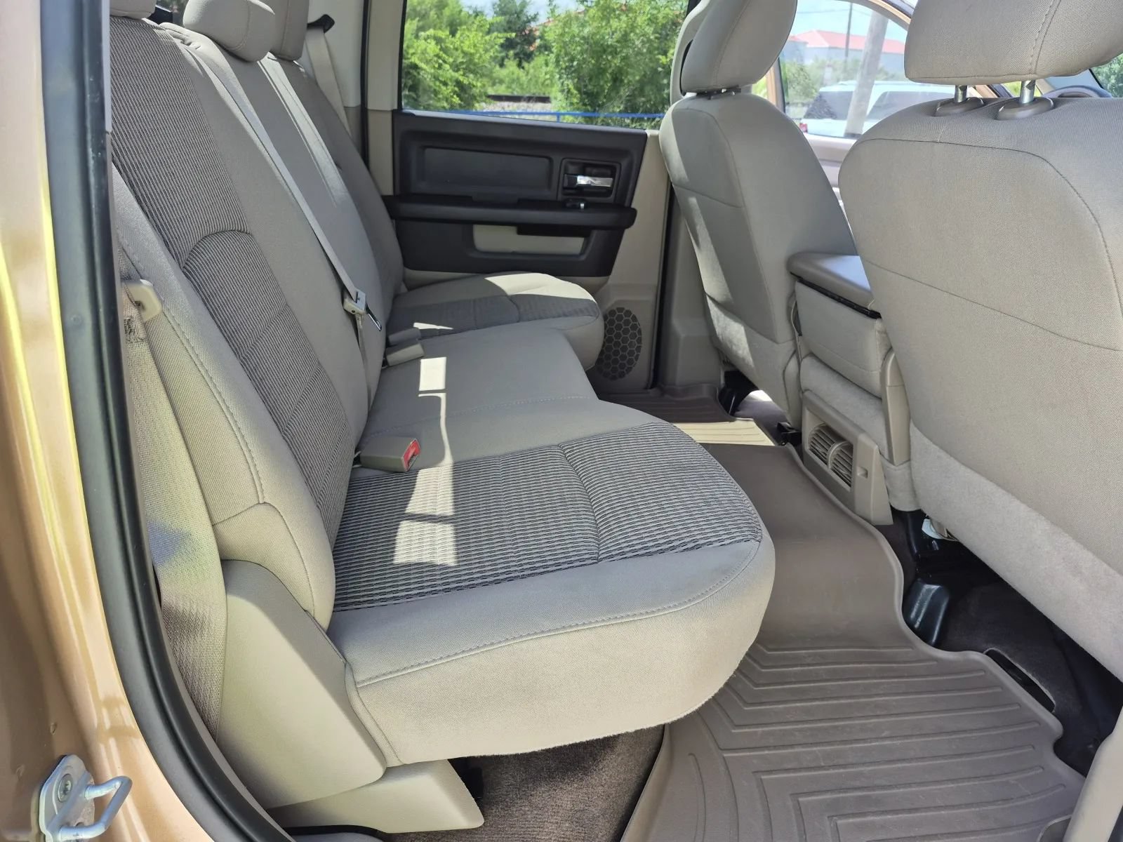 Used 2012 RAM 1500 Classic SLT RWD image 21