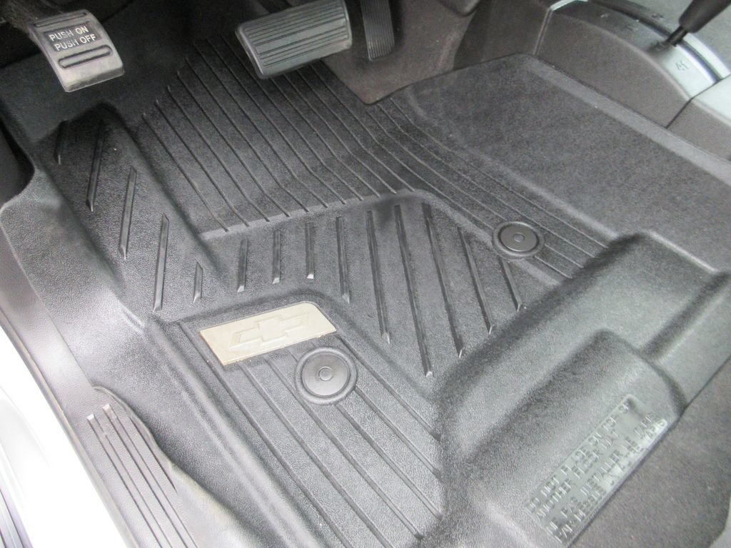 Certified 2019 Chevrolet Silverado 1500 Custom w/ Custom Convenience Package AWD/4WD image 23