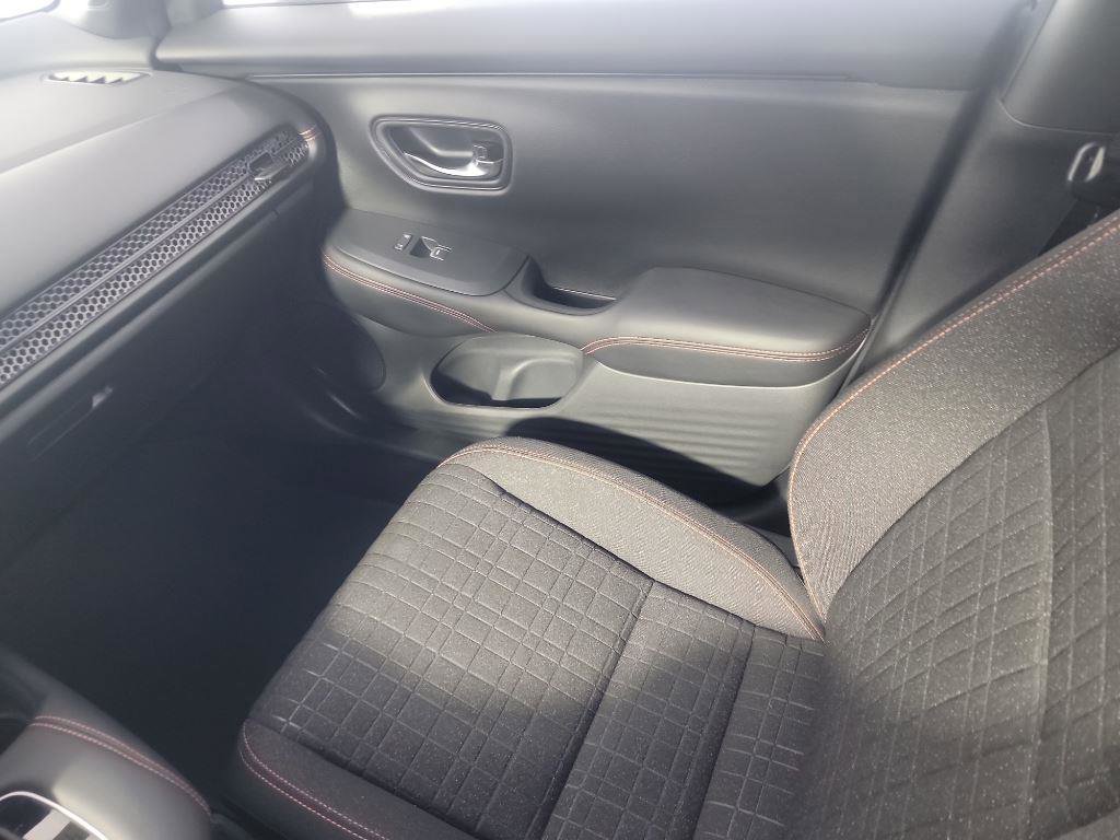 Certified 2025 Honda HR-V Sport image 22