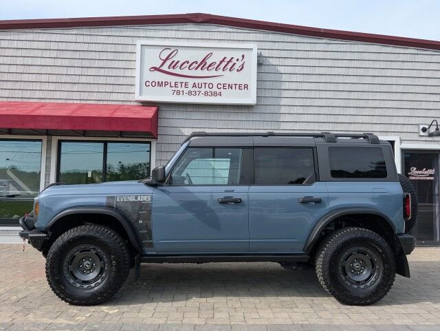 Used 2023 Ford Bronco Everglades AWD/4WD image 1
