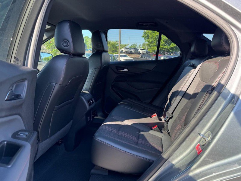 Used 2023 Chevrolet Equinox RS w/ LPO, Floor Liner Package FWD image 10