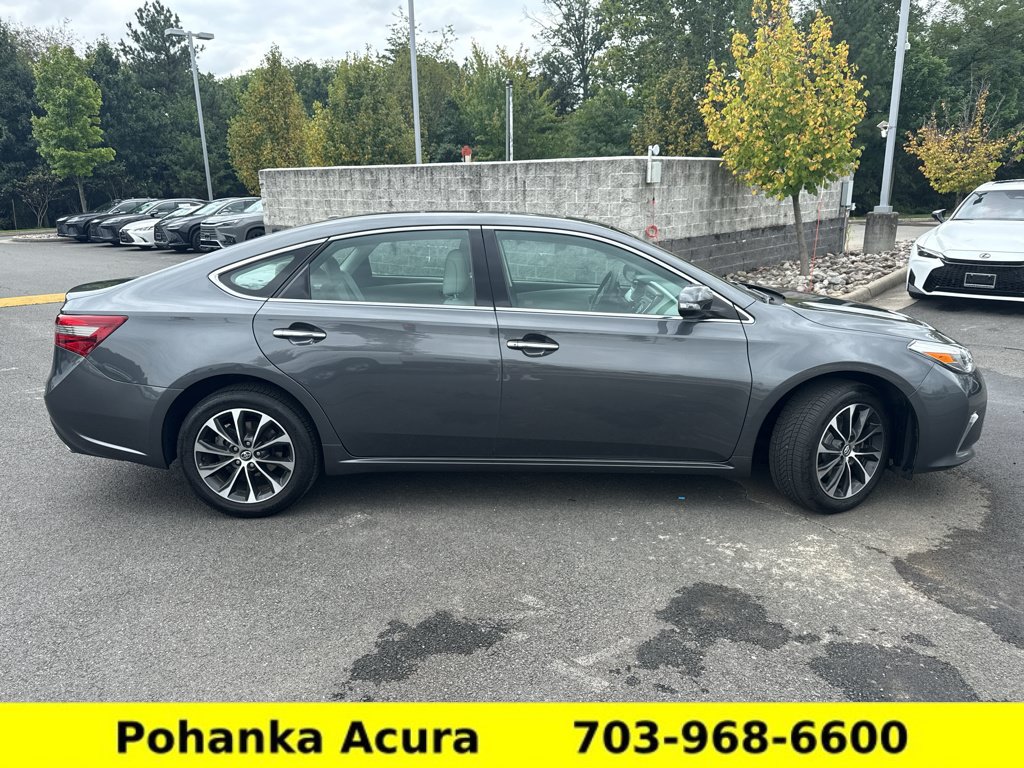 Used 2017 Toyota Avalon XLE Premium FWD image 8