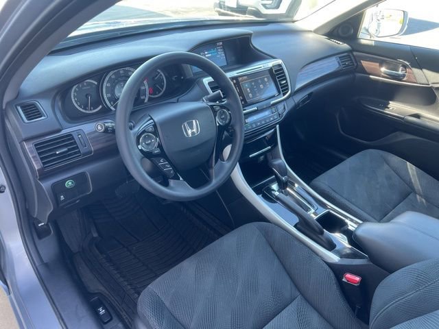 Certified 2017 Honda Accord EX image 17