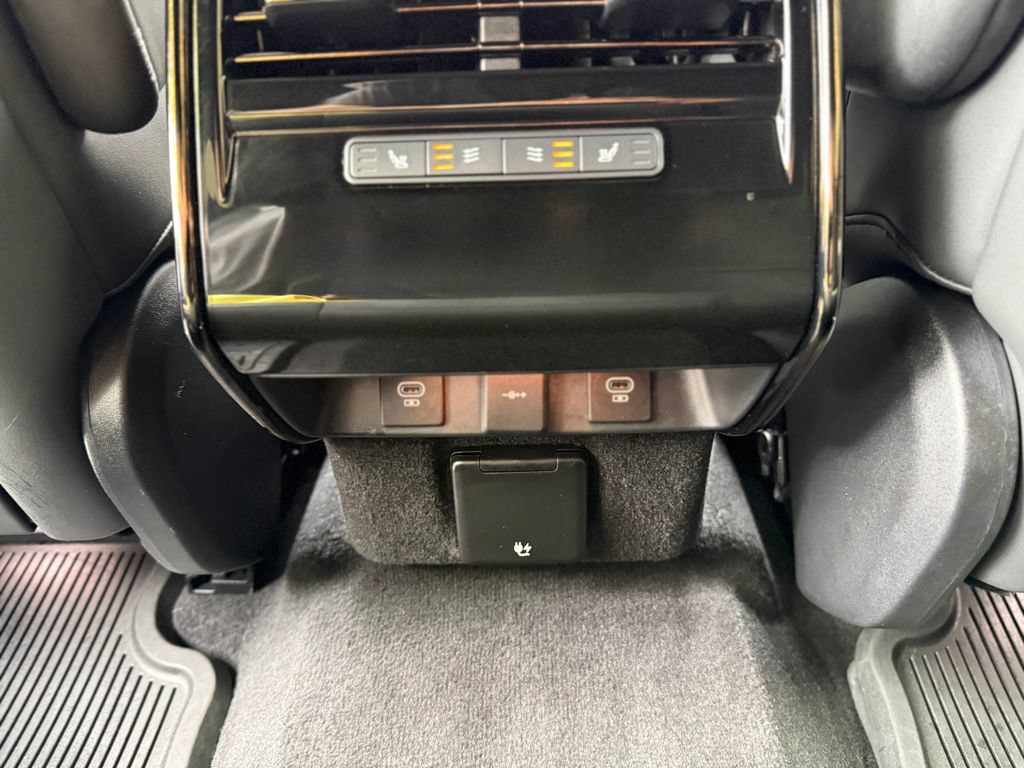 Used 2023 Land Rover Range Rover Sport SE Dynamic AWD/4WD image 28