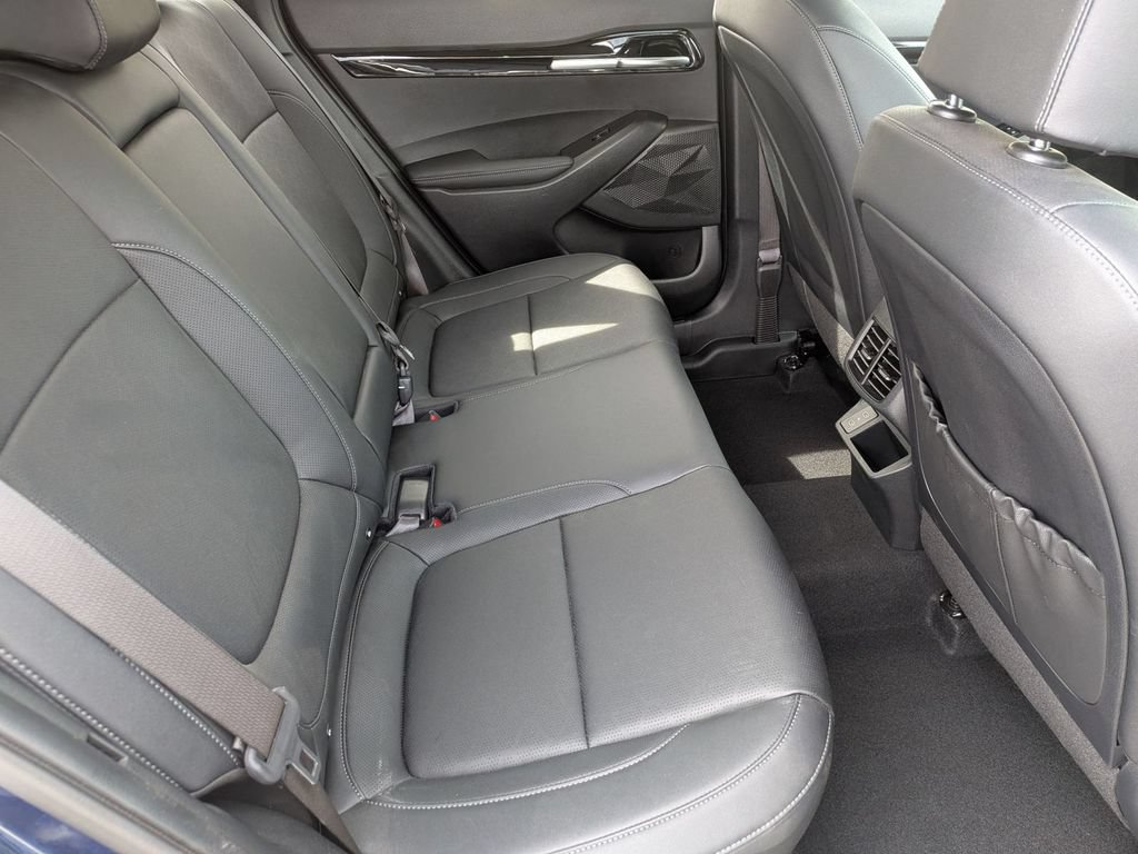 Used 2025 Kia Seltos EX AWD/4WD image 35