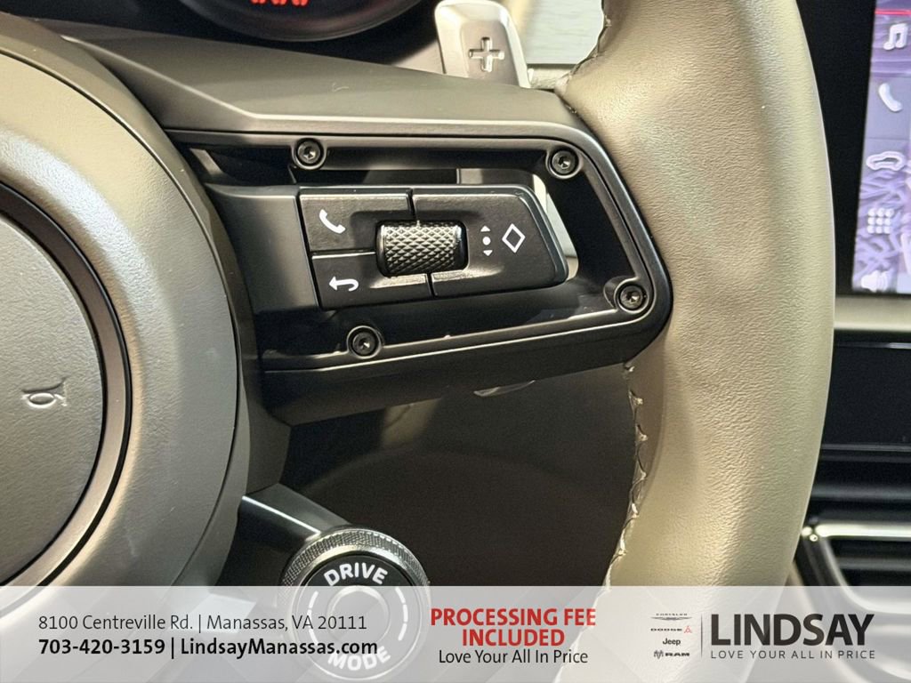 Used 2025 Porsche Macan Turbo AWD/4WD image 20