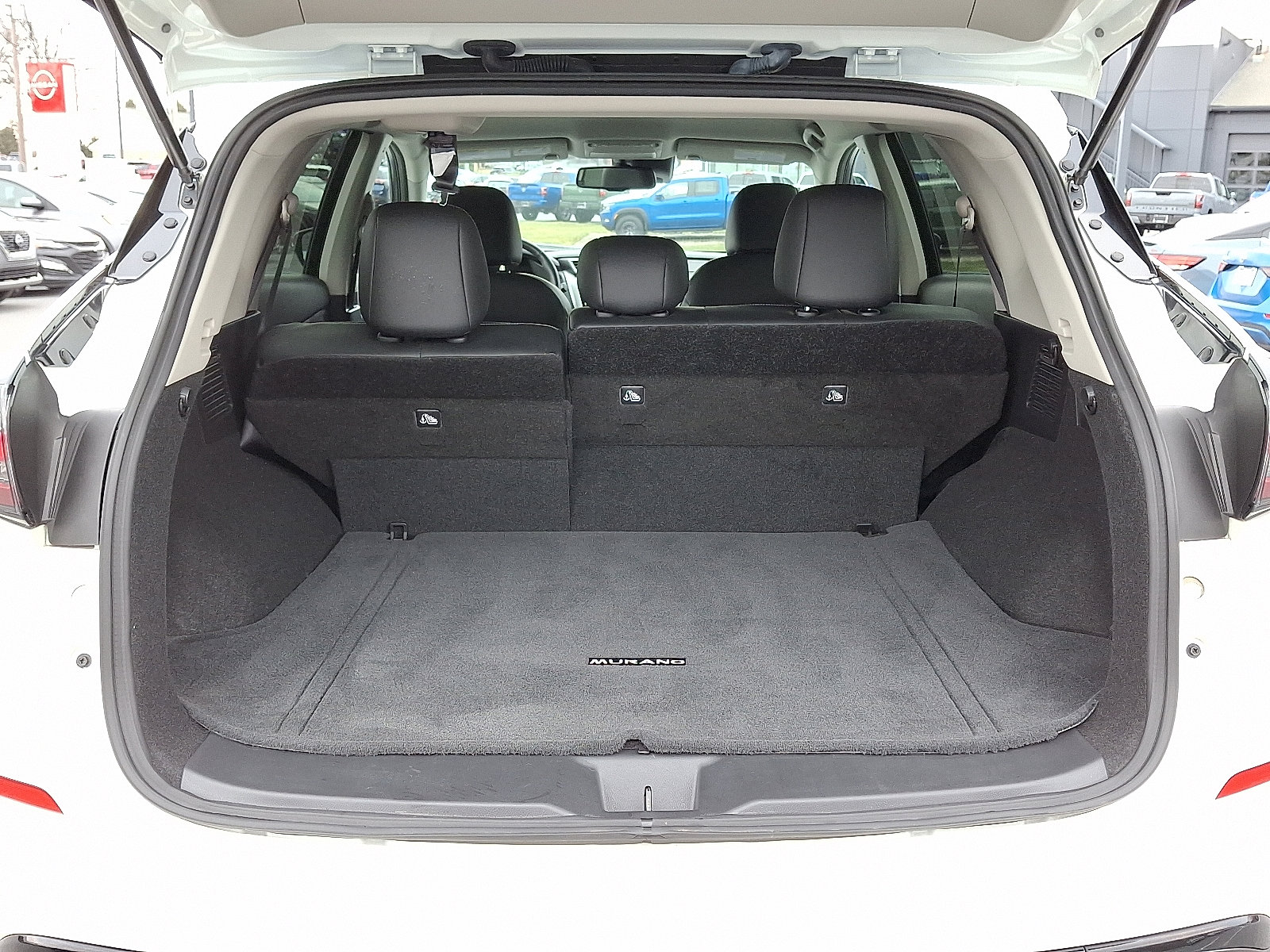 Certified 2024 Nissan Murano SV w/ SV Midnight Edition Package image 28