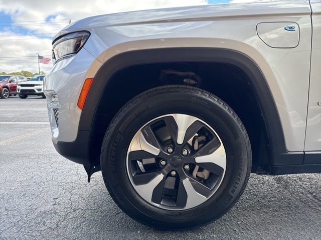 Used 2024 Jeep Grand Cherokee Limited 4xe image 5