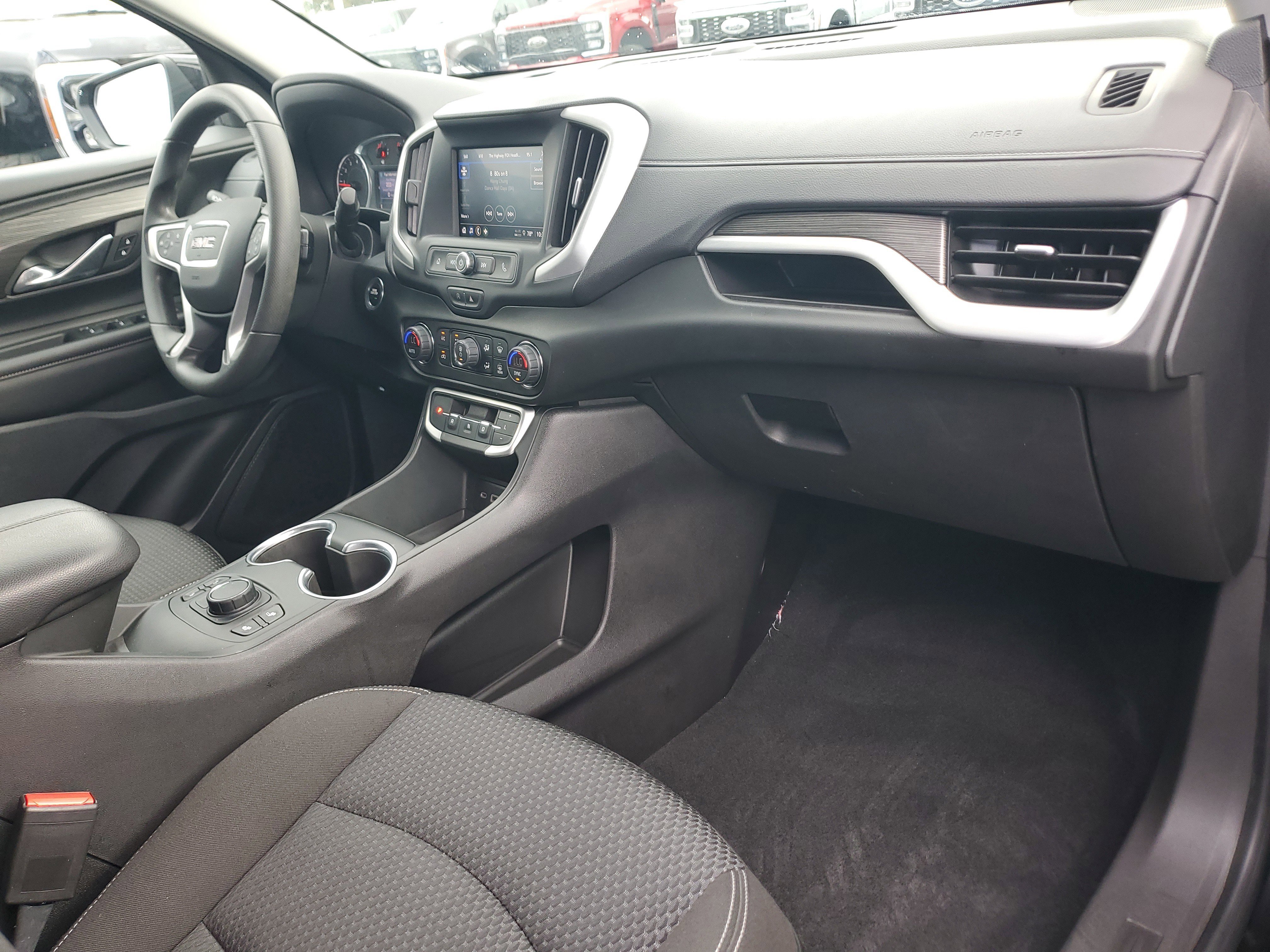 Used 2022 GMC Terrain SLE w/ Driver Convenience Package image 18