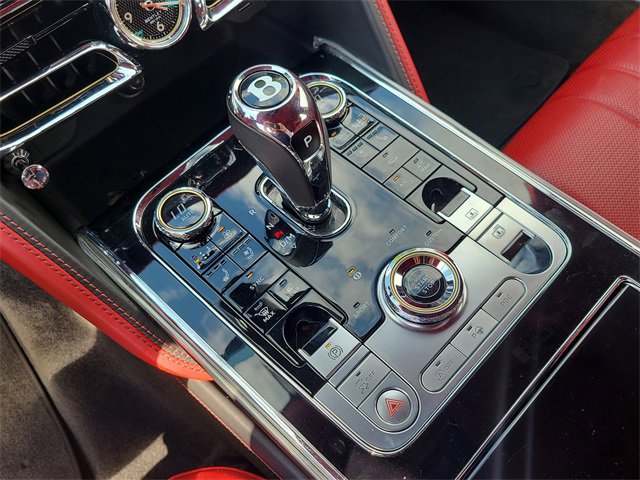 Used 2021 Bentley Flying Spur V8 image 39