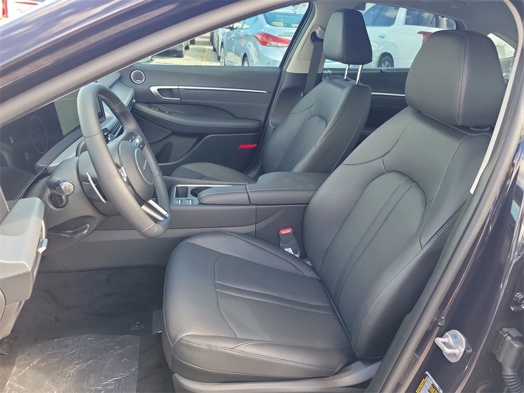 New 2025 Hyundai Sonata Limited image 10