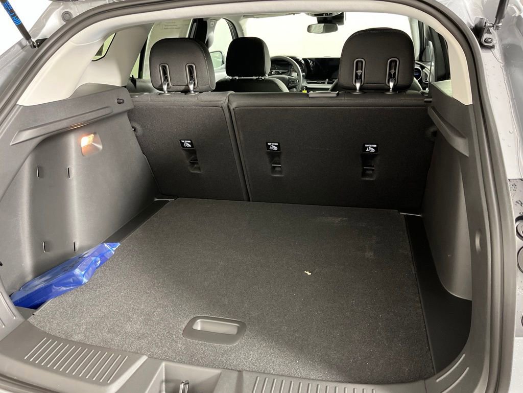 New 2026 Chevrolet Trax LS FWD image 18