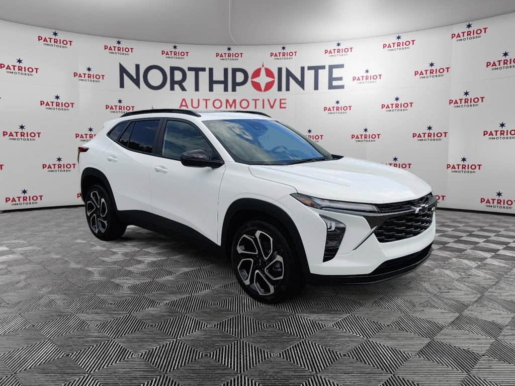 New 2025 Chevrolet Trax RS w/ Sunroof Package