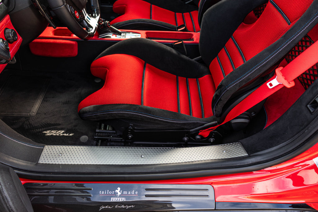 Used 2015 Ferrari 458 Speciale Coupe RWD image 44