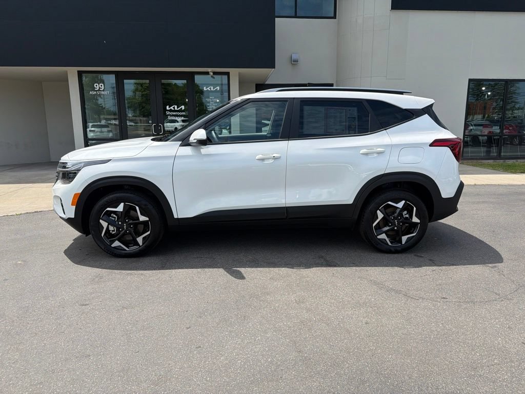 Used 2026 Kia Seltos S AWD/4WD image 2