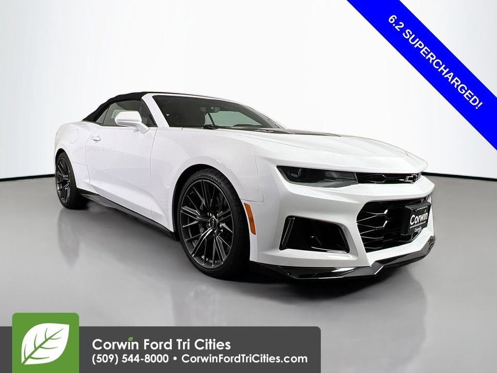 Used 2022 Chevrolet Camaro ZL1 RWD image 1