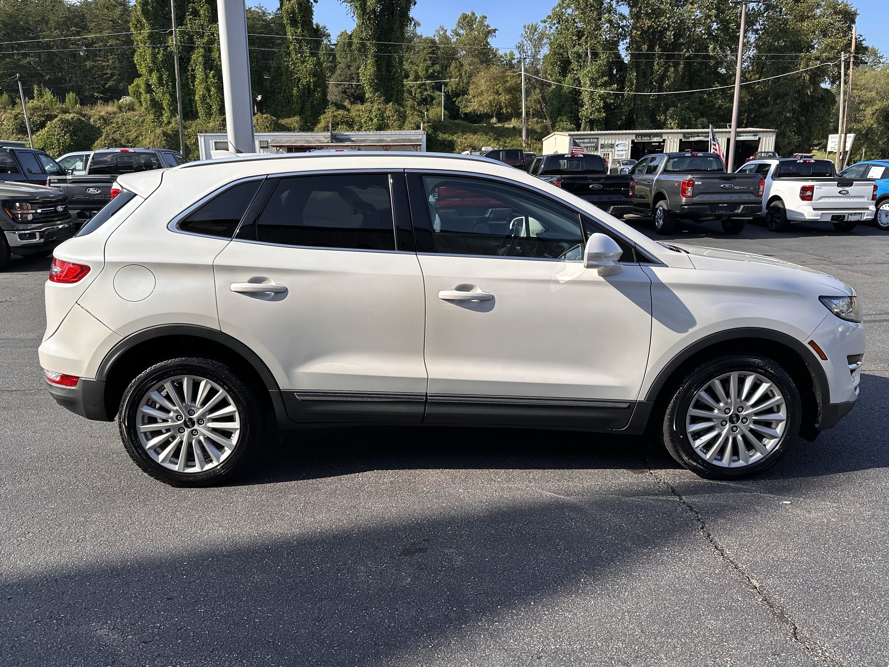 Used 2019 Lincoln MKC Premiere AWD/4WD image 5