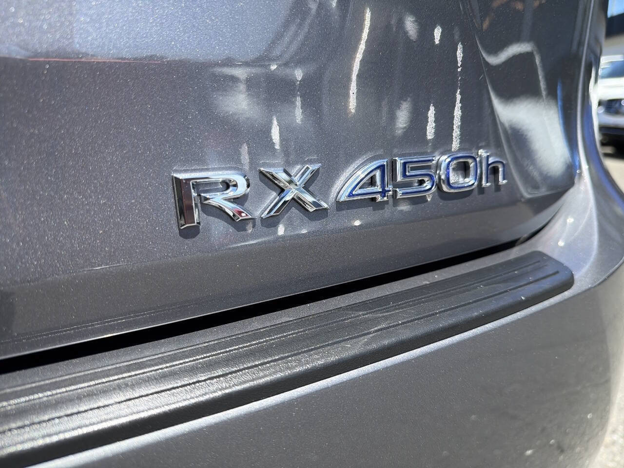 Used 2017 Lexus RX 450h AWD w/ Cold Weather Package image 7