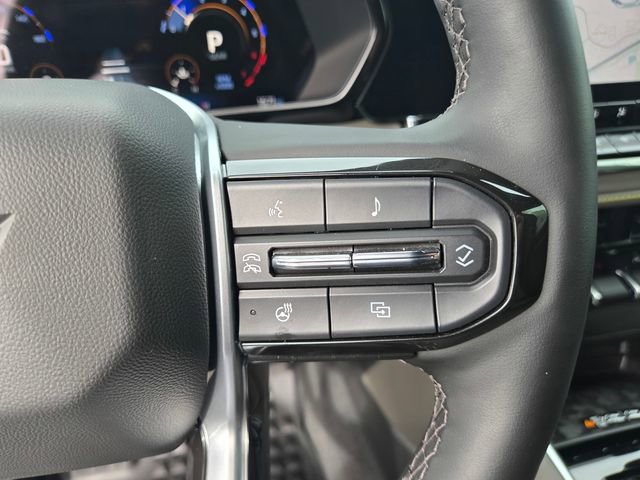 Used 2026 Chevrolet Colorado ZR2 w/ Technology Package image 25