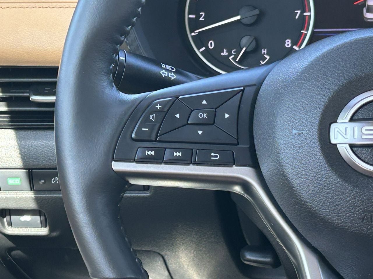 Certified 2025 Nissan Sentra SV w/ SV Premium Package image 25