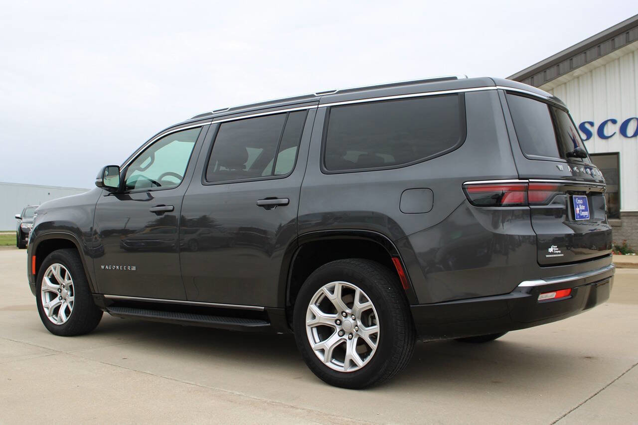 Used 2022 Jeep Wagoneer Series II image 7