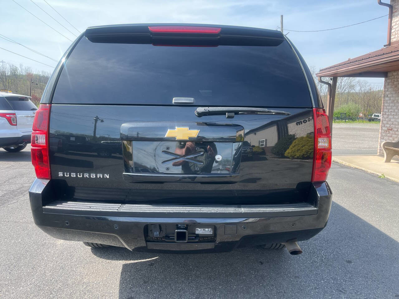 Used 2013 Chevrolet Suburban 2500 LS w/ Convenience Package 1 image 7