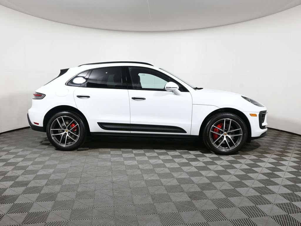 Used 2023 Porsche Macan S AWD/4WD image 8