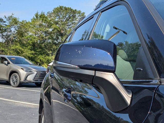 Used 2022 Toyota Highlander Platinum AWD/4WD image 12