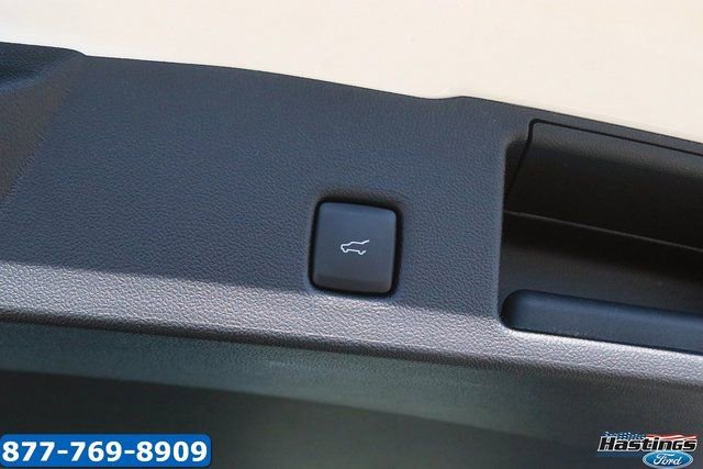 New 2025 Ford Escape SE w/ PHEV Premium Package FWD image 16