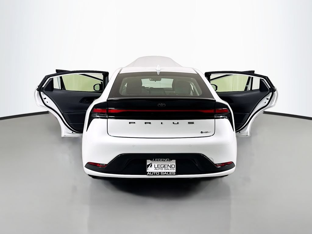 Used 2023 Toyota Prius LE FWD image 21