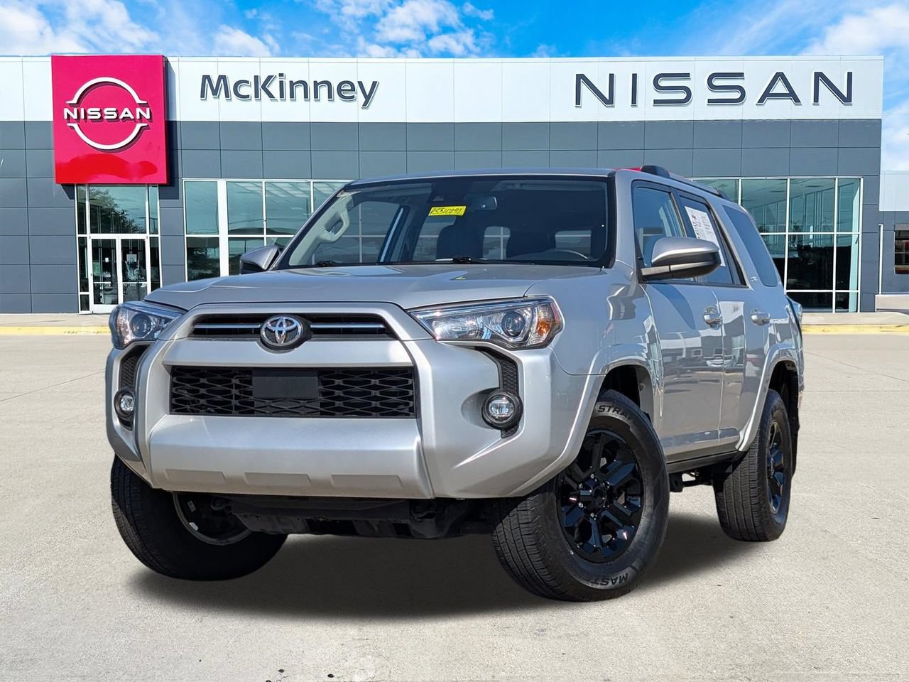 Used 2024 Toyota 4Runner SR5 RWD image 1