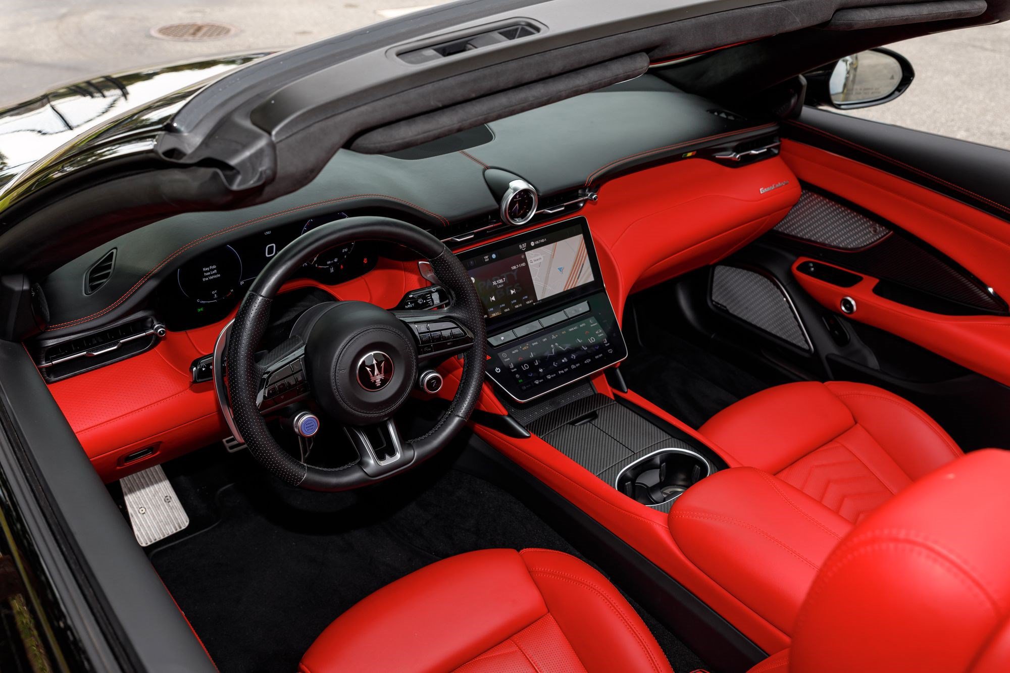 Used 2024 Maserati GranCabrio Trofeo AWD/4WD image 9