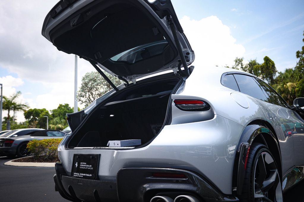 Certified 2026 Ferrari Purosangue AWD/4WD image 21