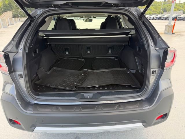 Used 2025 Subaru Outback Limited w/ Popular Package #2 AWD/4WD image 9