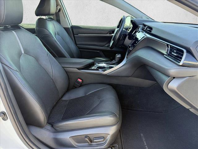 Used 2020 Toyota Camry XSE image 11