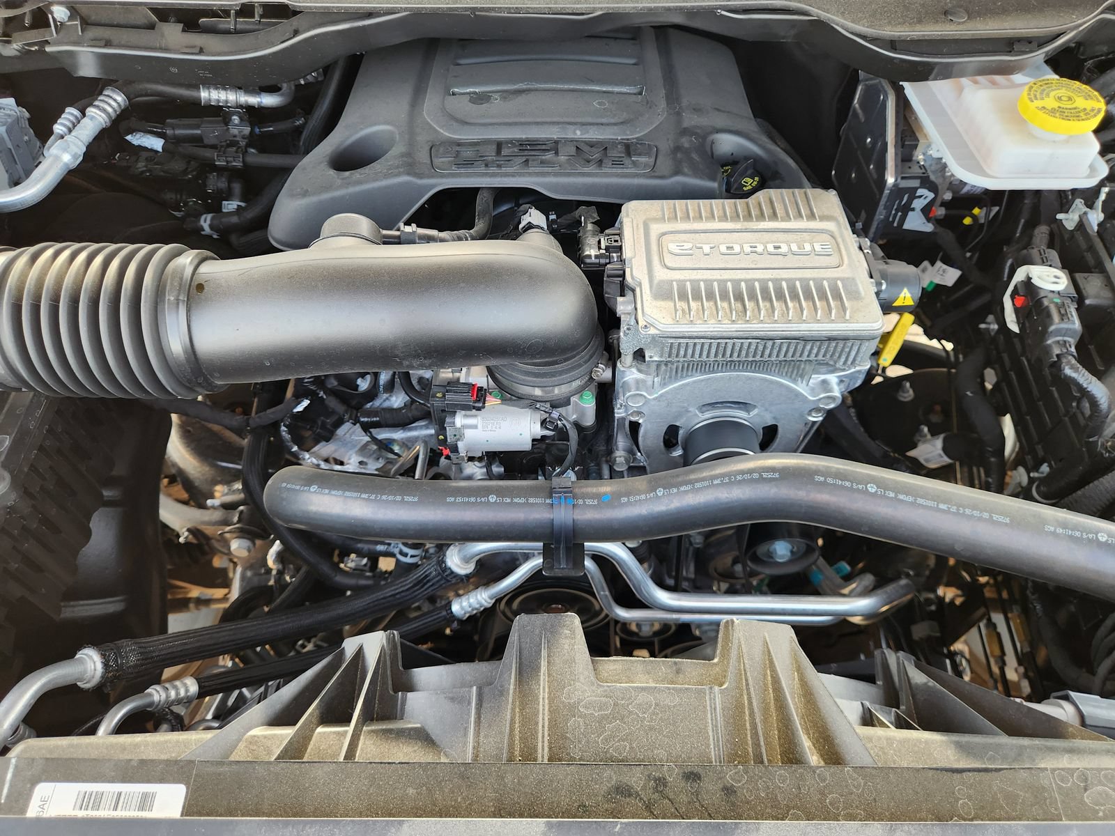Used 2026 RAM 1500 Laramie w/ Off Road Group AWD/4WD image 30