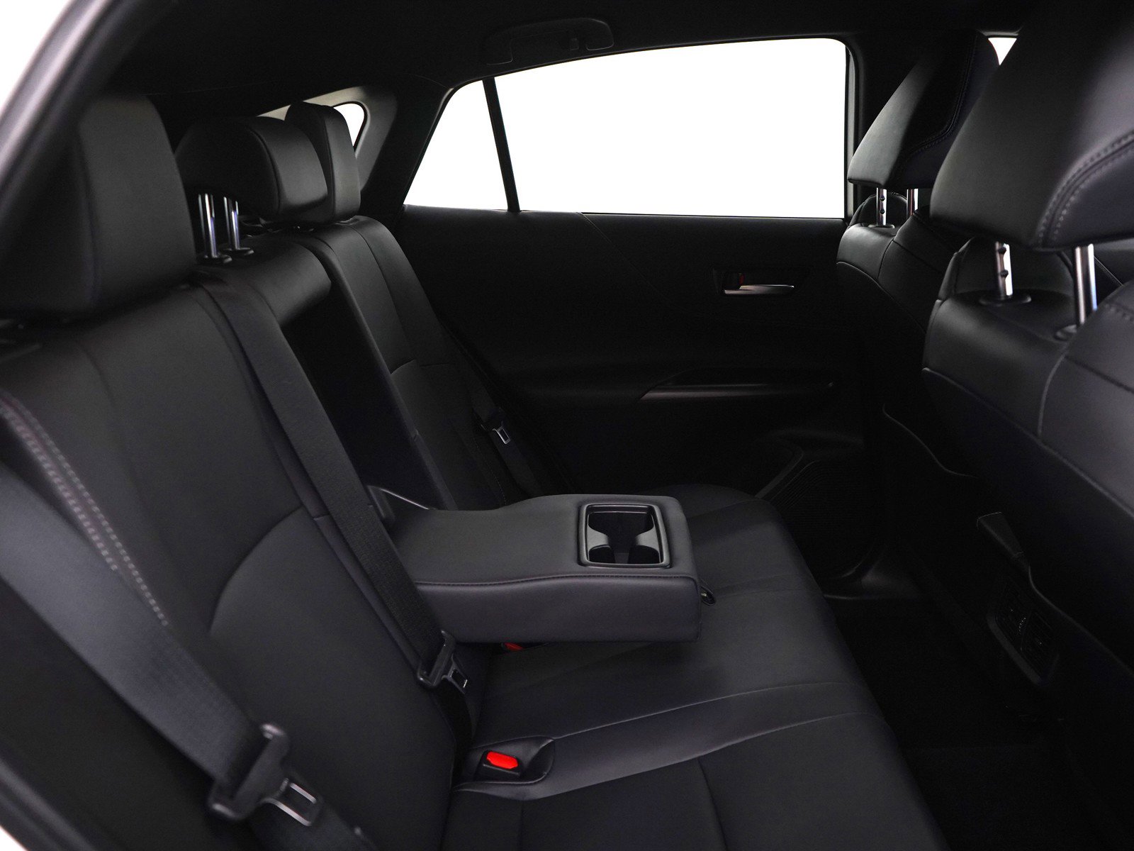 Used 2024 Toyota Venza Nightshade AWD/4WD image 12