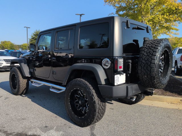 Used 2015 Jeep Wrangler Unlimited Rubicon AWD/4WD image 6
