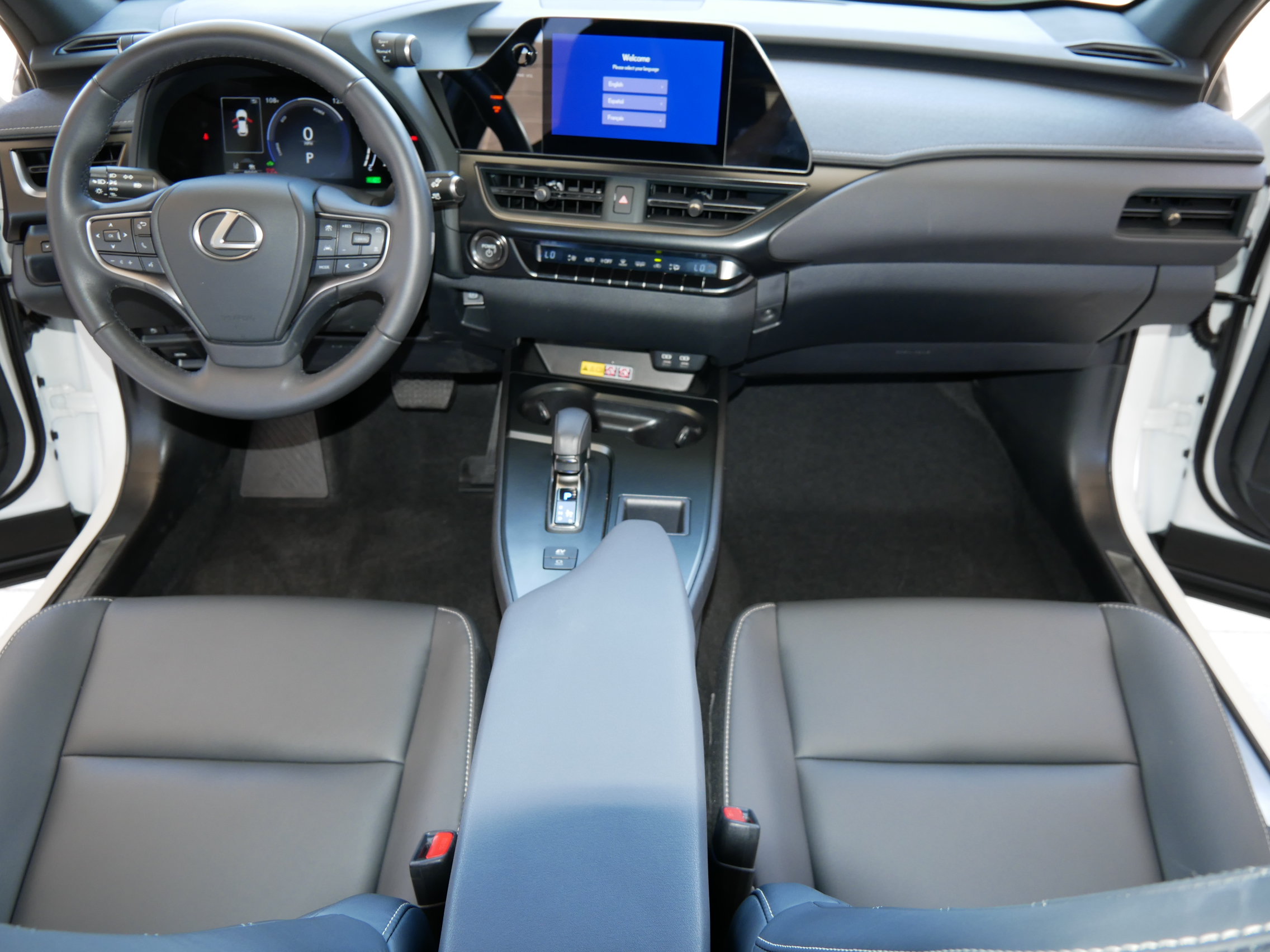 Used 2025 Lexus UX 300h FWD w/ Accessory Package (Z2) image 26
