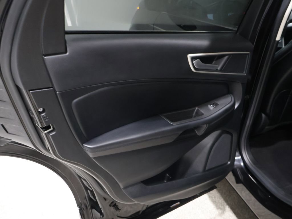 Used 2022 Ford Edge SEL w/ Convenience Package image 21