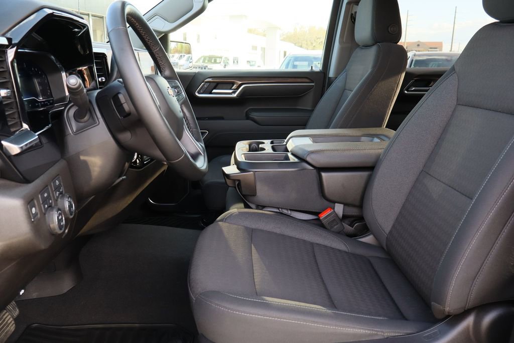 Used 2025 Chevrolet Silverado 1500 LT image 19
