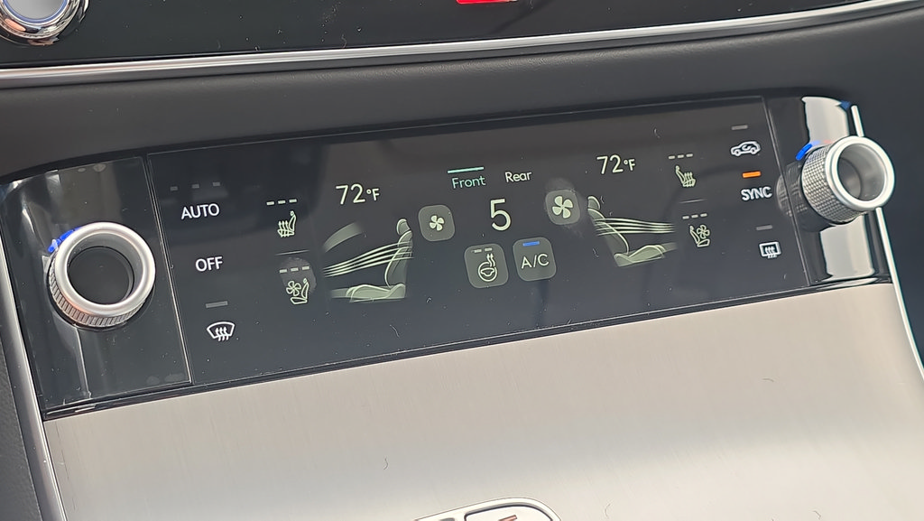 New 2026 Genesis GV70 2.5T Advanced AWD/4WD image 24